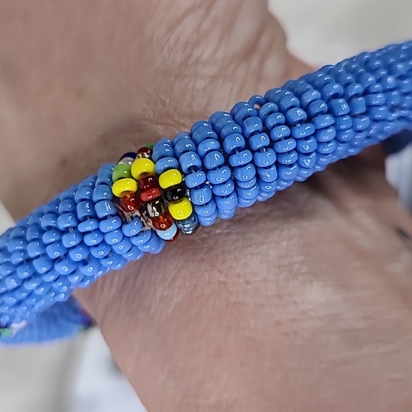 Bangle Bracelet Blue Colorful Beaded Stackable Lightweight Bohemian African Rare - Picture 1 of 4
